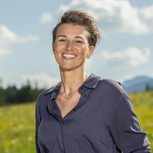 Jennifer Born